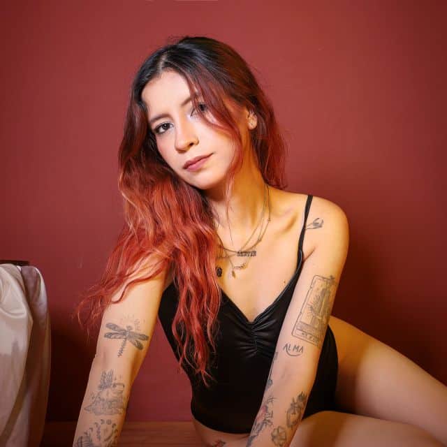 JulietaSaavedra – Webcam Girls