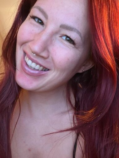Webcam Girls: Miss-Red